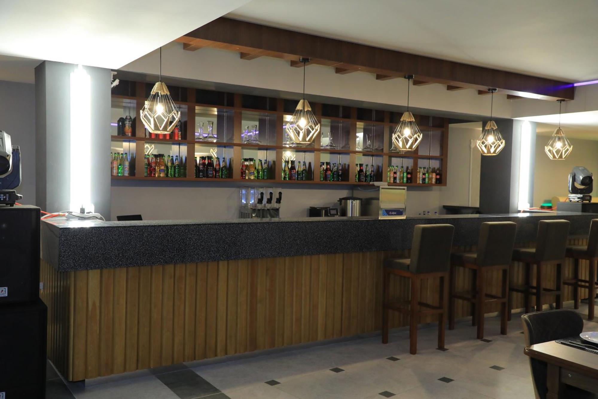 Hobiz Hotel Navoi Eksteriør bilde
